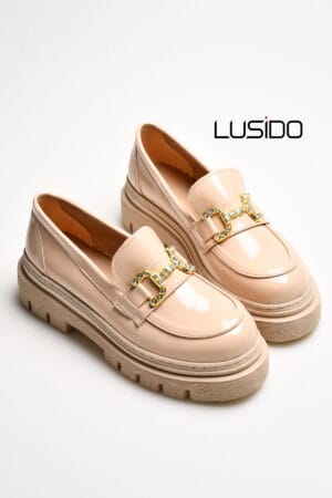 Ембер Кремасти Обувки