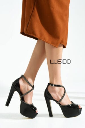 Вегас Црни Лаковани Салонки