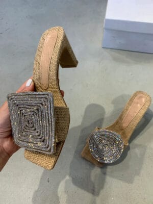 Клара Беж Папучи