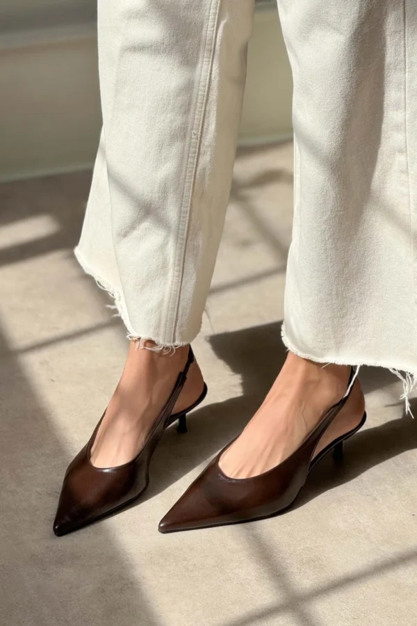 Реа Кафеави Сандали