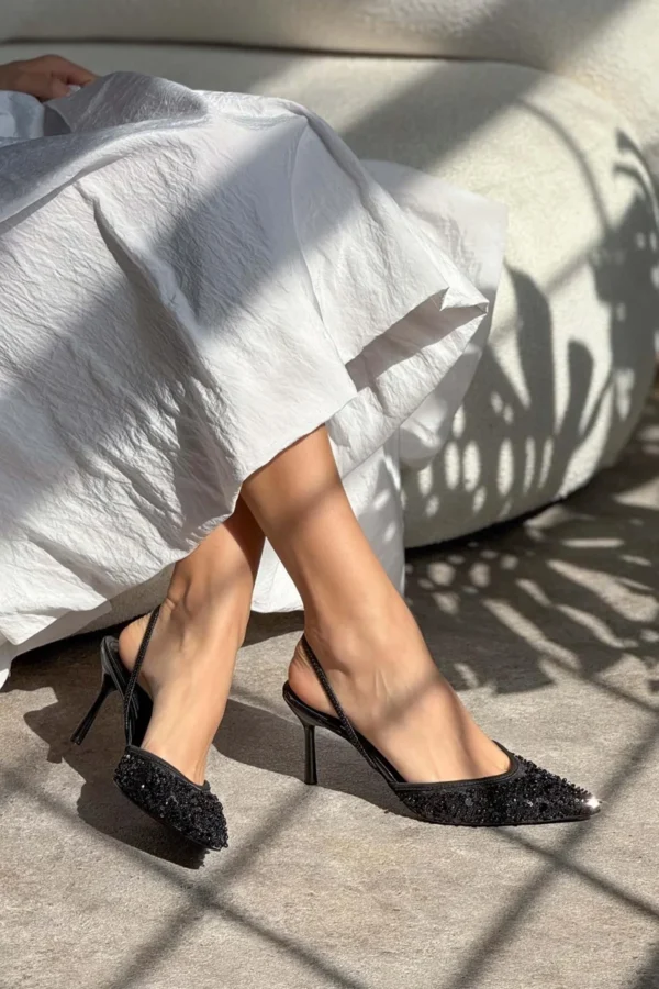 Блина Црни Сандали